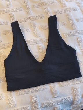 Lululemon V-neck Sports Bra